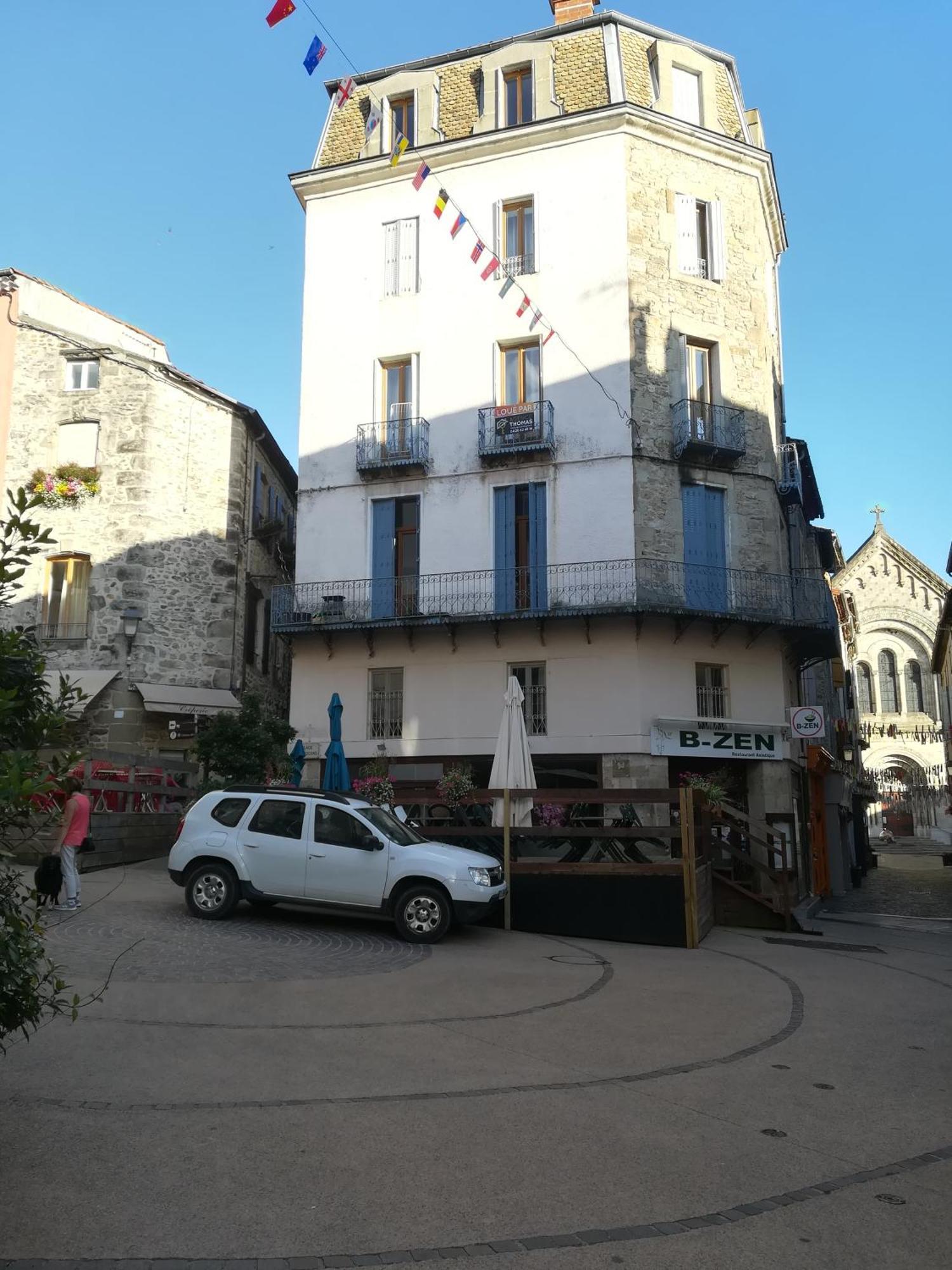 Centre Historique Apartment